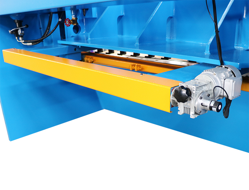 QC11Y-8x2500 Hydraulic Guillotine Shearing Machine